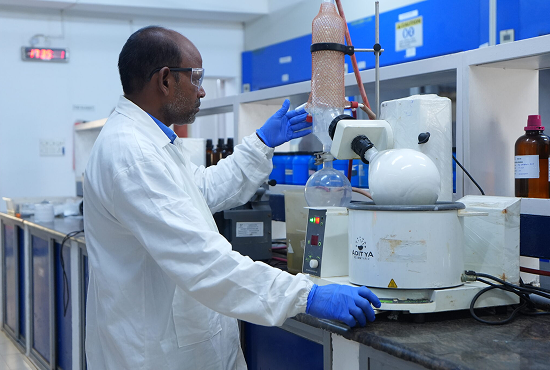 Glochem laboratory research and distillation setup