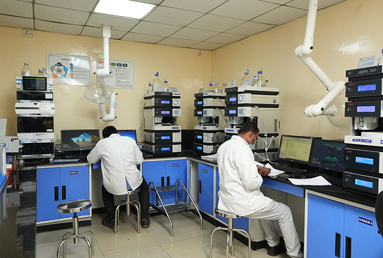 Glochem analytical laboratory with HPLC systems